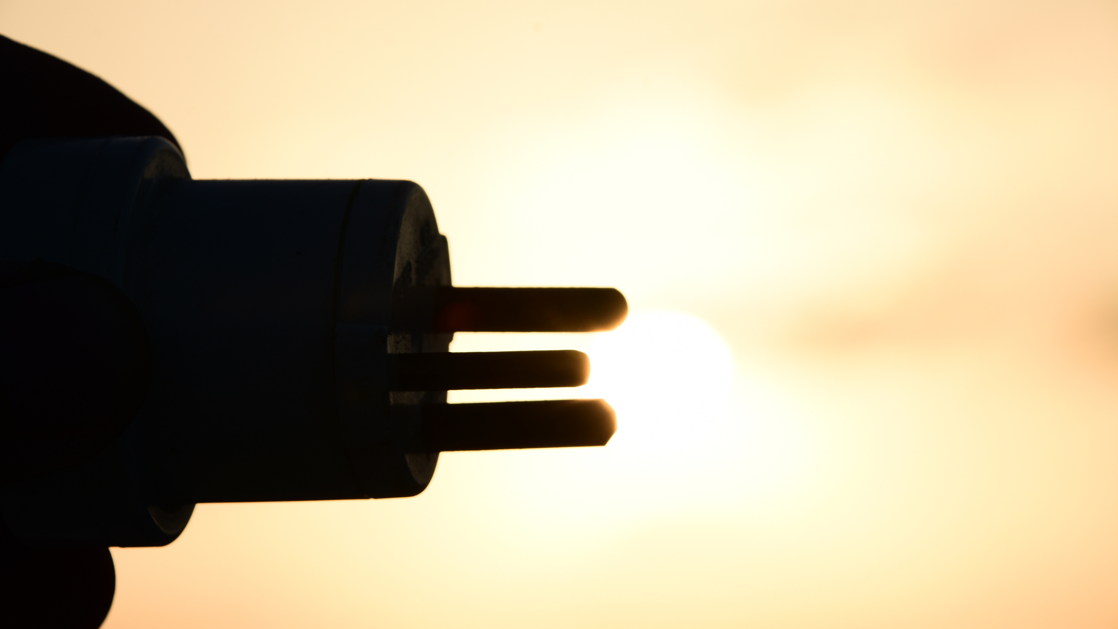 Electricity in your storage units